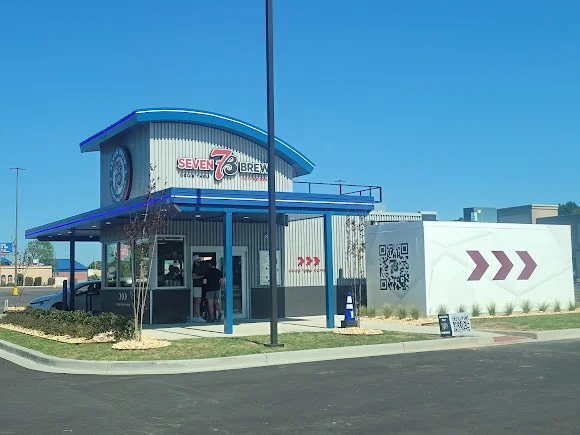 7 Brew Decatur in Decatur, Alabama